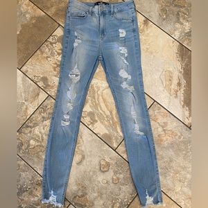 Hollister High-Rise Super Skinny Jean